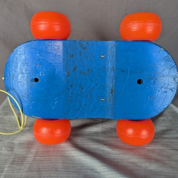 Lacing Shoe Fisher Price in used condition with a Sweet vintage nostalgic vibe - Picture 11 of 14